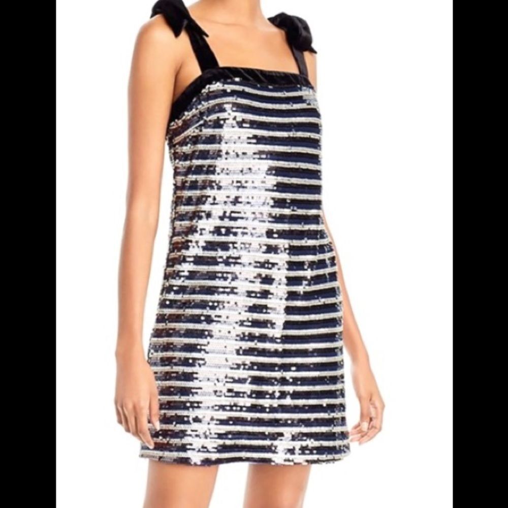 NEW AQUA 100% Exclusive sequined striped mini Black Silver S - Picture 15 of 15